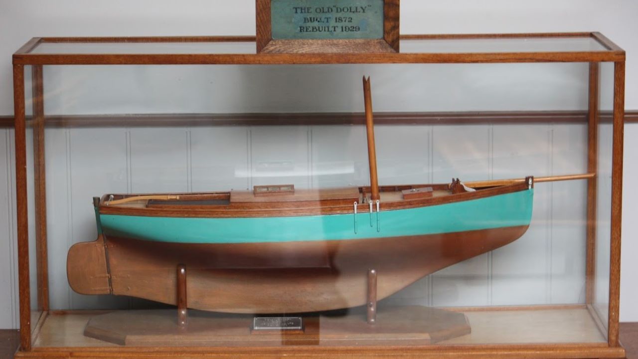 Model of the yacht Dolly Varden