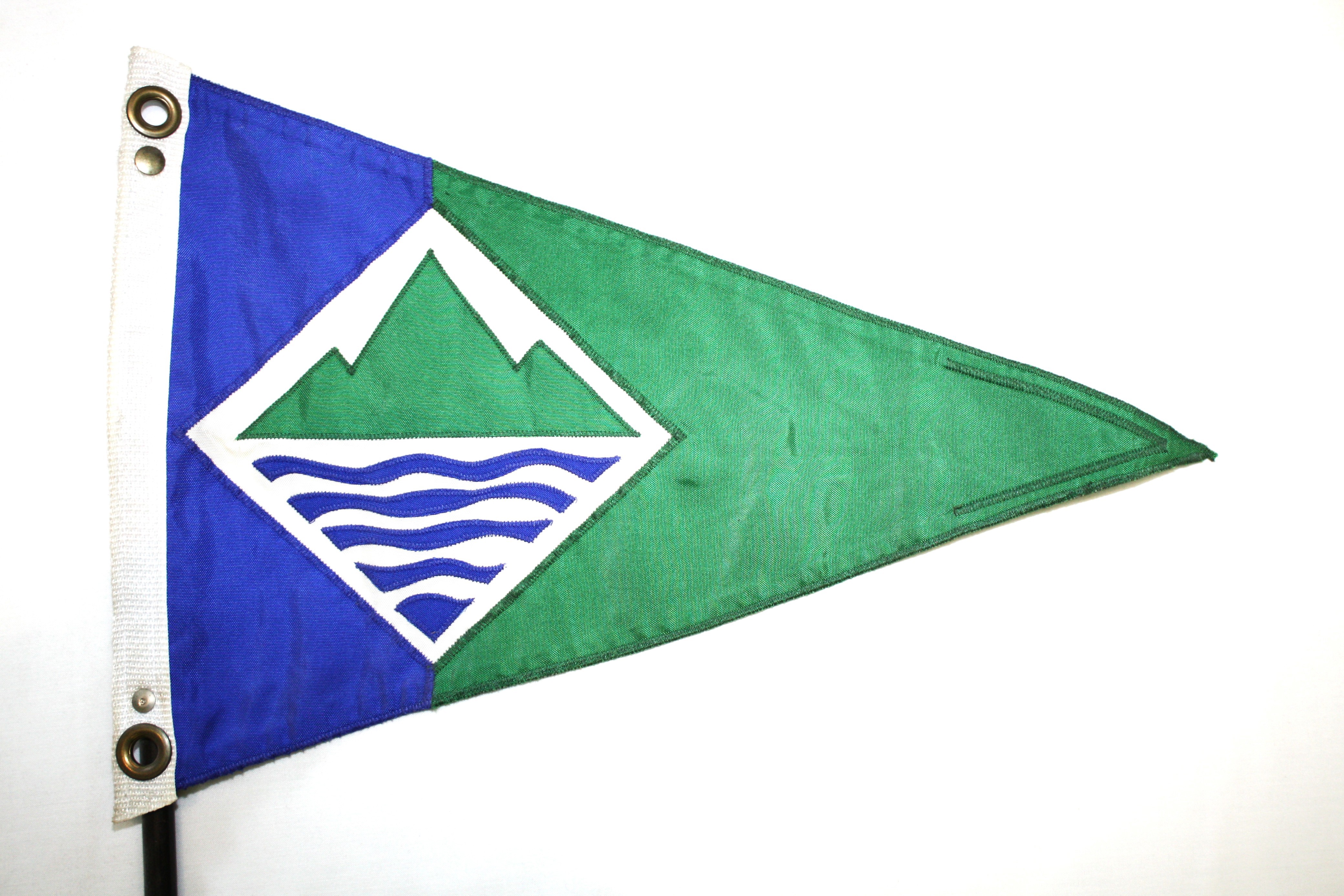 Deep Cove Yacht Club Burgee
