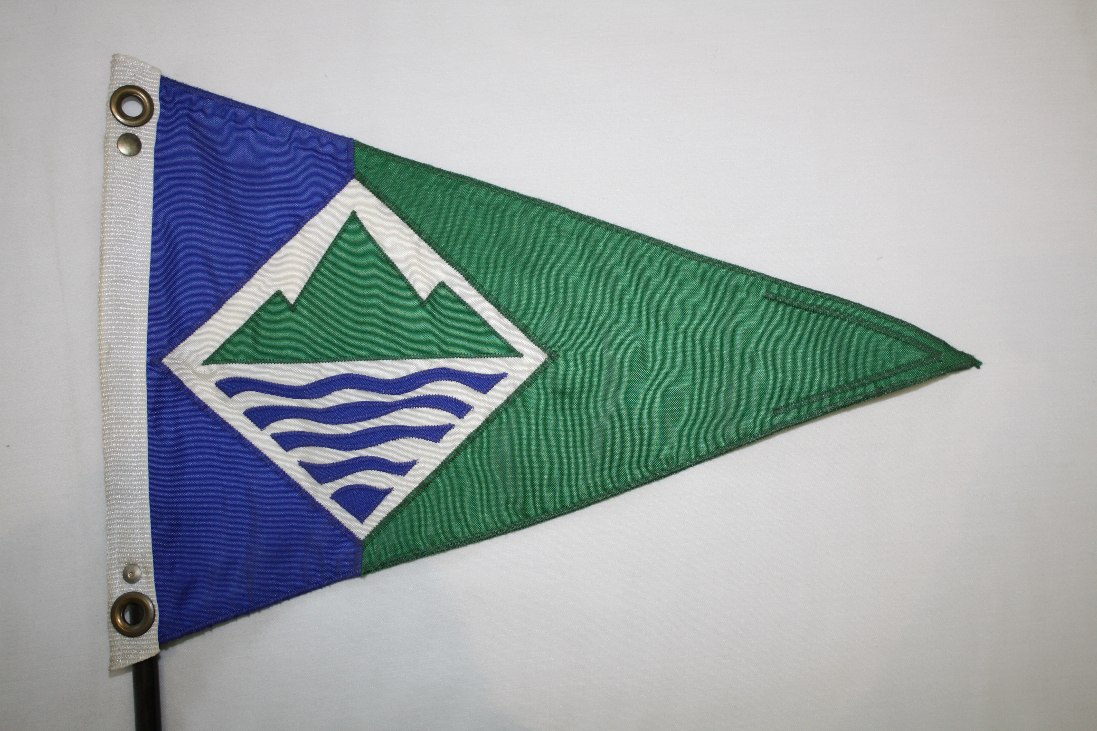 Deep Cove Yacht Club Burgee